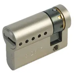 Demi-cylindre européen Mul-T-Lock 42,5mm – HERACLES – M03001 Dernière Chance